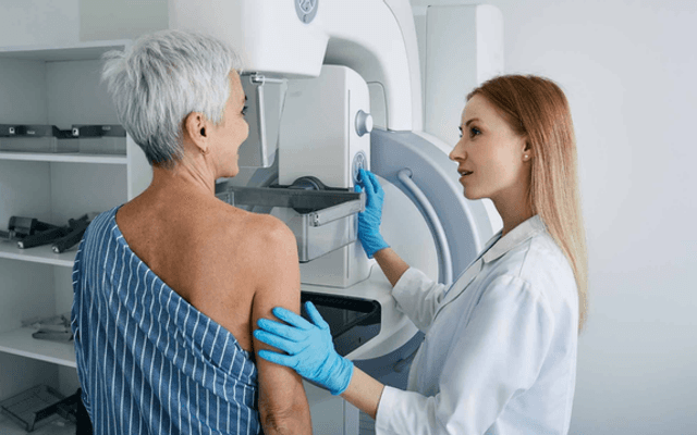 When Should You Start Breast Cancer Screening Early?