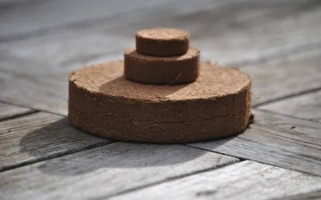 Coco Peat Discs Manufacturing Plant Setup Report 2026: Project Details, Machinery Requirements, and Cost Structure