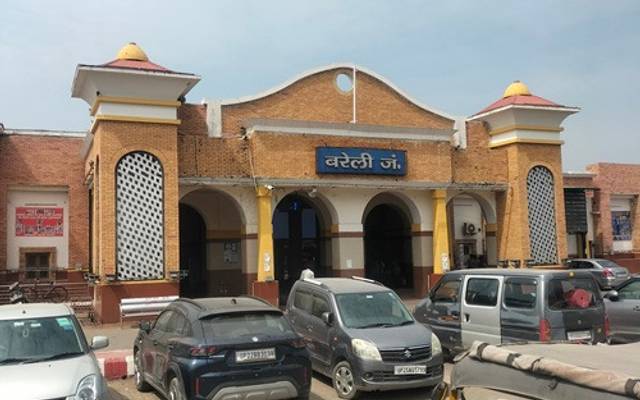 How to Book a Taxi in Bareilly: A Complete Guide