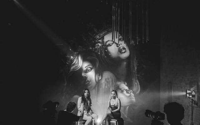 A Poderosa Veia Artística - Dupla Sertaneja Suzy e Monique