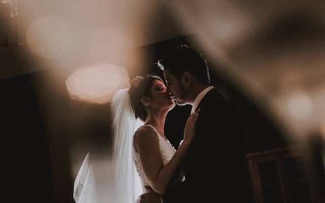 DICAS DE COMO ESCOLHER O FOTÓGRAFO DE SEU CASAMENTO.