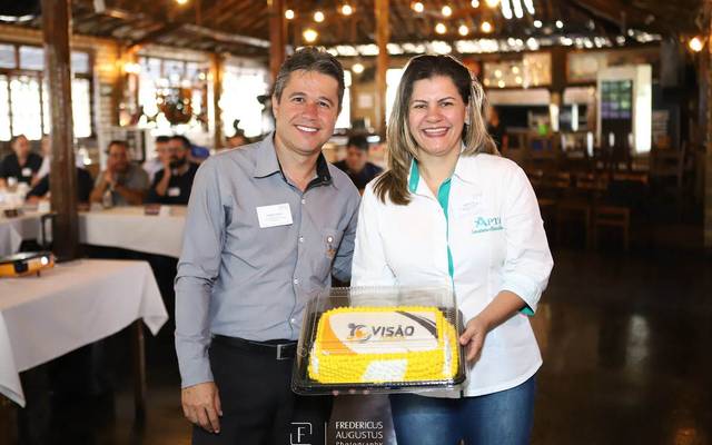 Palestra sobre telefonia fixa e móvel para empresas na reunião do BNI BH Início