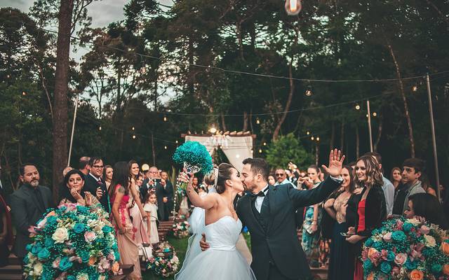 5 Dicas Para Sair Bem Na Foto Durante a Cerimônia Do Seu Casamento