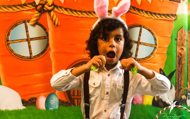 Mamães, Tragam Seus Coelhinhos Para Um Ensaio de Páscoa!