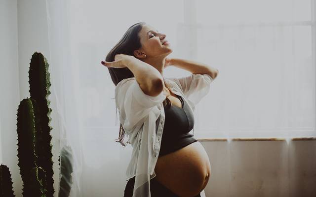 Ensaio Gestante: 29 dicas e inspirações de poses que não podem faltar