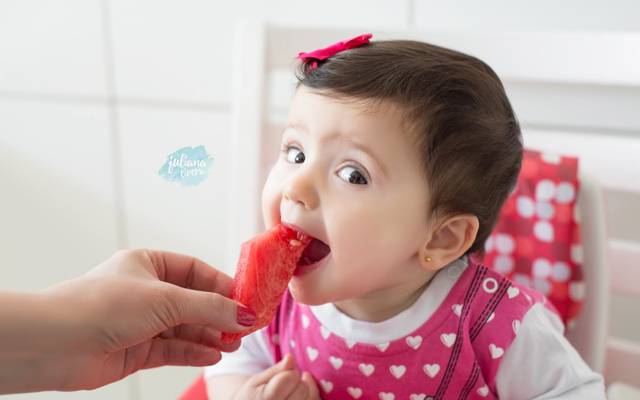 8 alimentos para dar ao seu filho antes de ele completar 1 ano