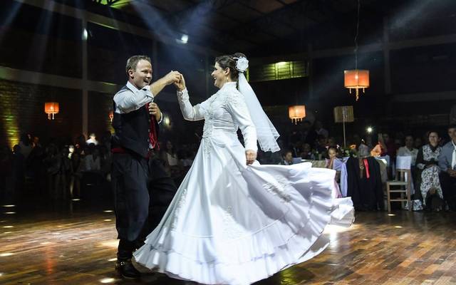 Conheça o casal da dança tradicionalista
