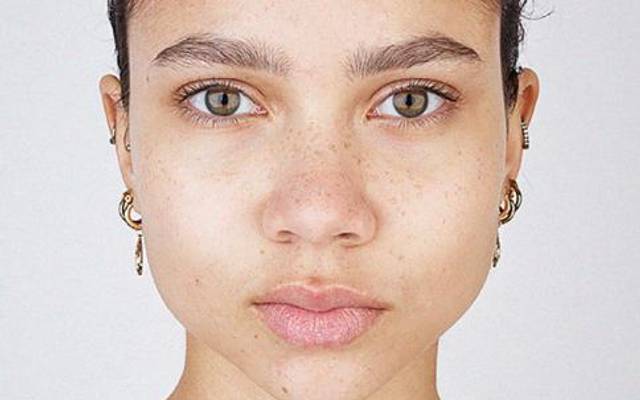 Agência cria projeto em que adolescentes editam suas fotos e os resultados são alarmantes