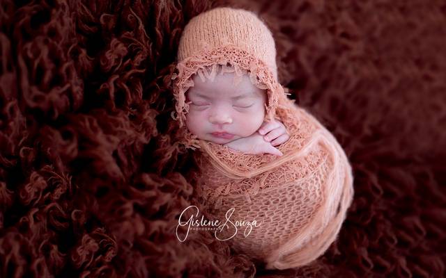 Ensaio Newborn, o que é? A fotografia newborn trata-se do registro dos primeiros dias do recém-nascido,
