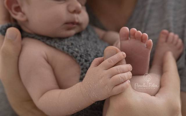 Descamação da pele do recém-nascido