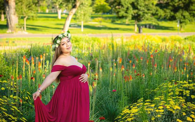 When To Take Maternity Photos?