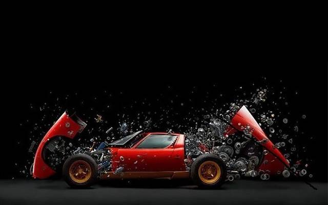 Lamborghini fotografado peça por peça