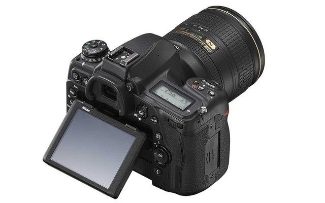 Nova Nikon D780