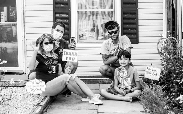 Front Porch Mini Session, is it really safe? What to expect from this session?