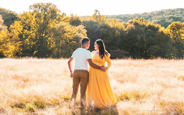 HOW TO PREPARE FOR A MATERNITY PHOTOS.