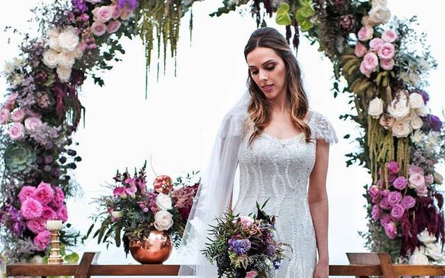 VAI CASAR ESSE ANO??? Veja a cor do ano e programa sua festa!