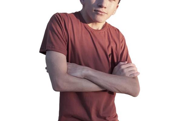 Sebhasttião Alves lança universo Imaginário