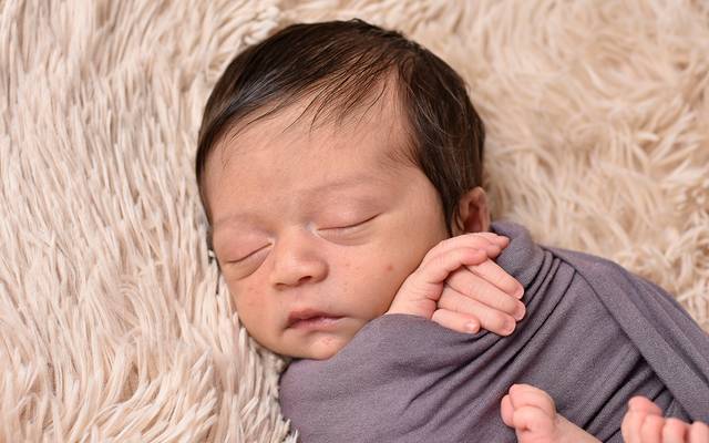 Bebês tem espinhas?