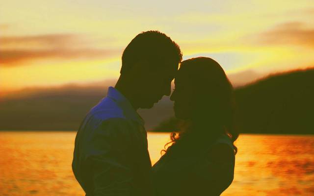 Dicas para um ensaio de casal na praia