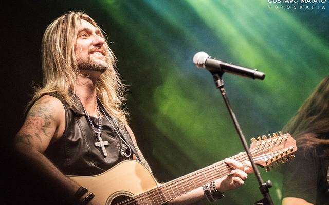 Entrevista com Edu Falaschi: