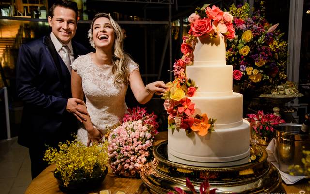 Tradição no Casamento - Fotos na mesa do bolo: Fazer ou não fazer?