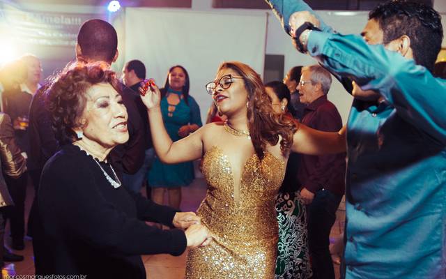 Curta os melhores momentos da sua festa ! 