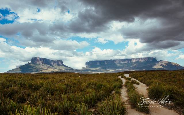 Os tepuis no Parque Nacional Canaima na Venezuela