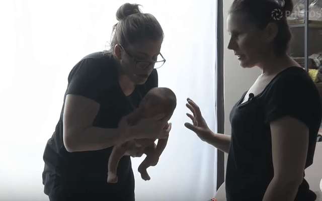 como acalmar o bebê em 5 segundos