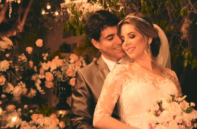 Vídeos Curtos de Trailer Monique e Evandro