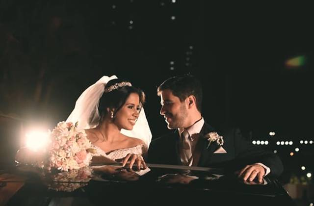 Vídeos Curtos de Trailer Camila e Allan