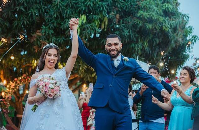 Vídeos Curtos de Trailer Breno e Marcela