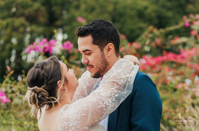 Casal de Andrielly e Hugo
