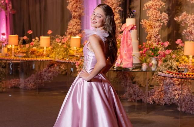 Festa de 15 de Maria Gabrielle