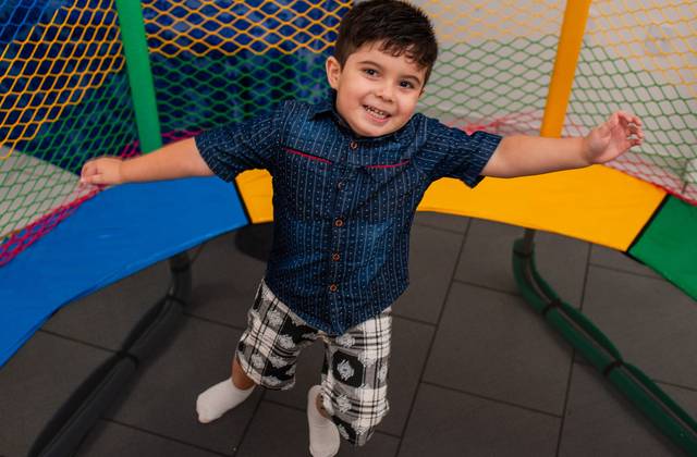 Aniversários infantis  de Oliver 4 Anos + Chá revelação irmãozinho