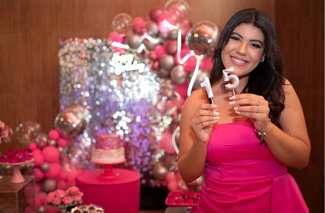 15 anos de Os 15 Anos de Laura Camargo