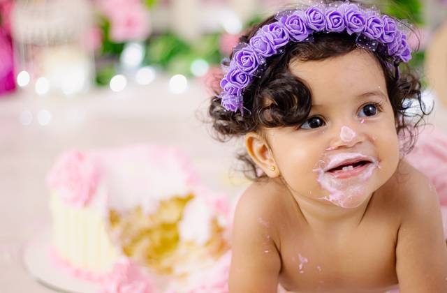 Smash The Cake de ✨Eloá  fez 1 Aninho✨