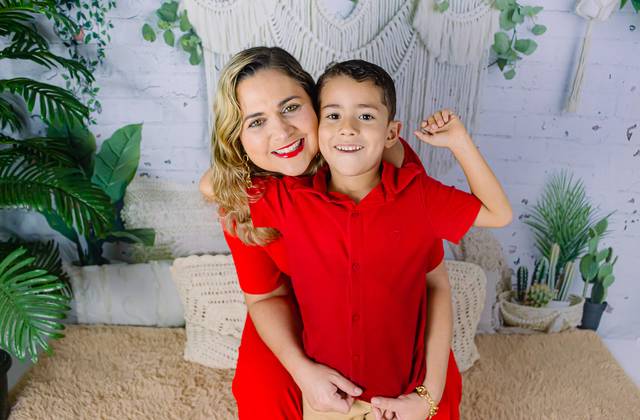 Temático  de Amor de Mãe - Débora