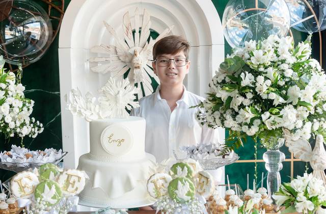 Eventos sociais de Enzo I Eucaristia