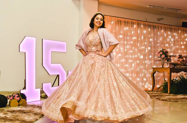 15 anos de 15th Sarah