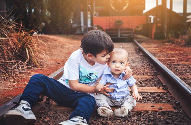 Ensaios de Tales e Dante