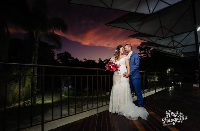 Casamentos de Casamento de Karen e Paulo no Sollar da Árvore em Mogi das Cruzes - SP