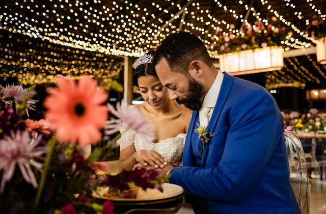 Casamentos de Luana e Luiz: Um Casamento dos Sonhos Sob a Castanheira no Villa Castanieri