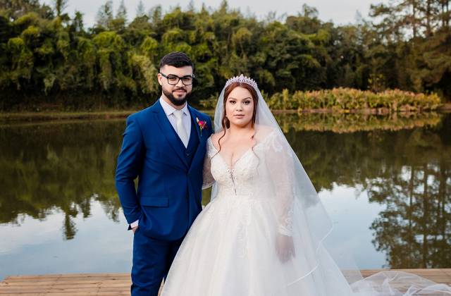 Casamentos de O Amor Vibrante de Gabriella e Igor: Um Casamento Inesquecível na Paróquia Nossa Senhora do Socorro e Ponte Villas! ✨