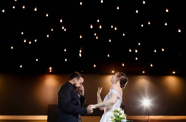 Casamentos de Casamento em São Paulo: A Alquimia do Amor de Larissa e Adailton na Casa Bertolazzi Vila Romana