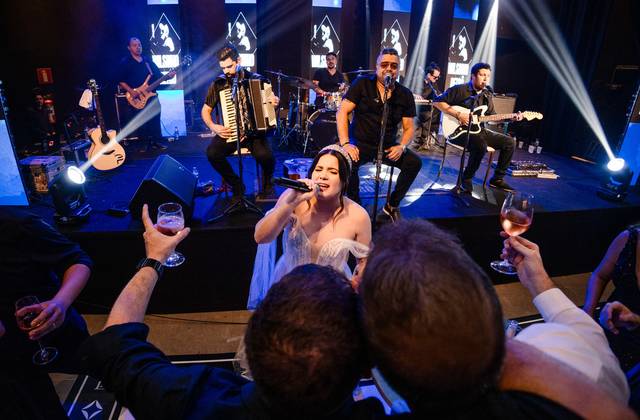 Casamentos de Casamento em Minas Gerais: A Alquimia do Amor de Bruna e Eduardo em Sete Lagoas!