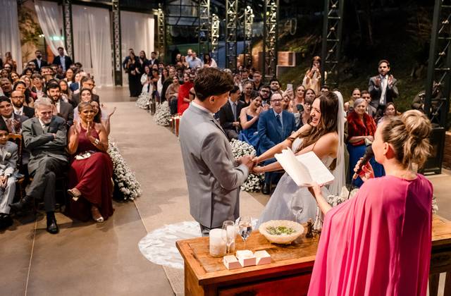 Casamentos de Fotografia Documental de Casamento no Sítio São Jorge - Vdara: A História Intensa de Maite e Vitor
