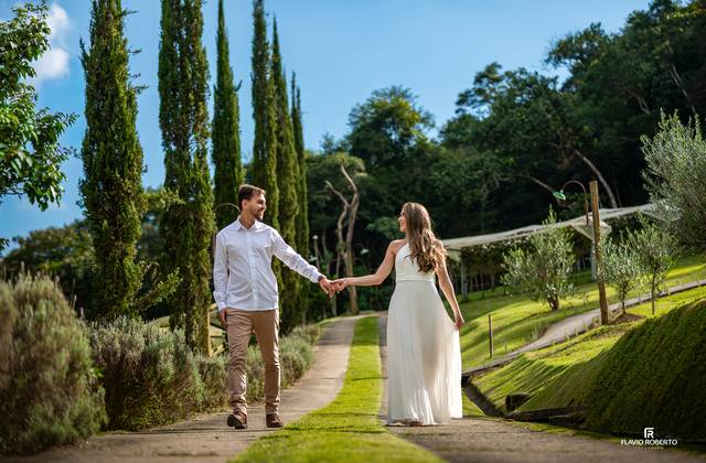 Pre Wedding de Entre Vinhos, Montanhas e Amor | Raissa e Anderson na Vinícola Essenza