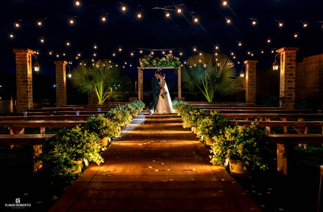 Casamento de Casamento ao Ar Livre no Espaço Aloha em Cruzeiro/SP | Júlia e Victor