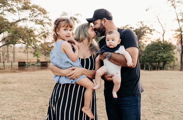 Família de Luciana Cordeiro e família